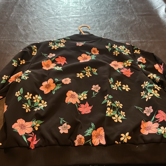 NWT Lane Bryant Black Floral Jacket Size 18/20 - Picture 5 of 9